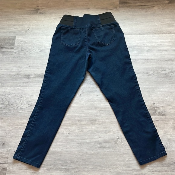 4/$50 Cleo Petites Jeans with Elastic Waist Panels - Picture 4 of 4